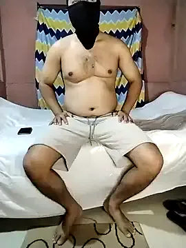 heybanan – webcam model profile photo Image 5