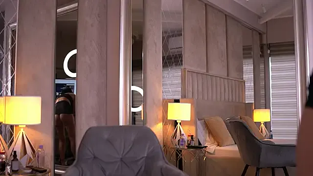 Runarunapi – webcam model profile photo Image 14