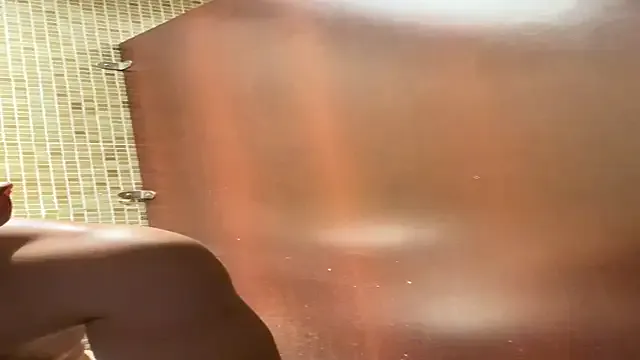 HugeBoobsAlice – webcam model profile photo Image 10