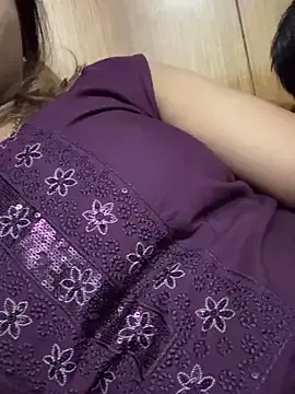 _meganmeow_ – webcam model profile photo Image 4