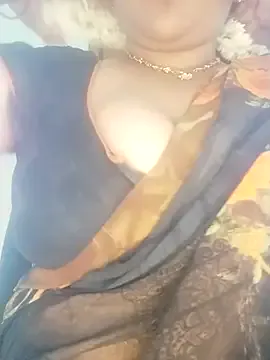 ssaimi – webcam model profile photo Image 7