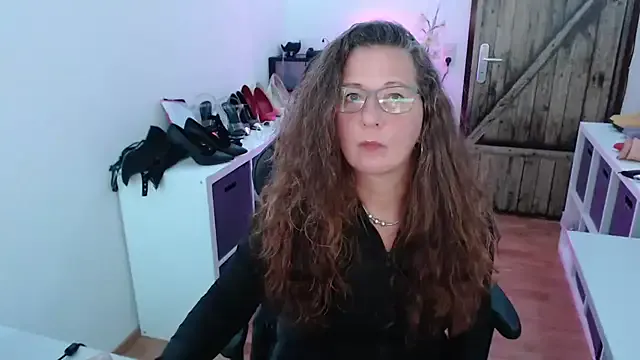 mollyflwers – webcam model profile photo Image 18