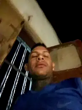 Runarunapi – webcam model profile photo Image 11