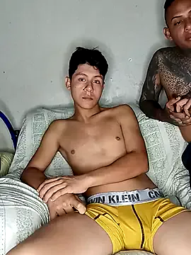 Runarunapi – webcam model profile photo Image 12