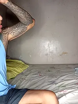 Runarunapi – webcam model profile photo Image 3