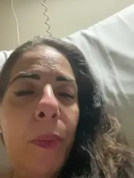 STRIP_GLOW – webcam model profile photo Image 19