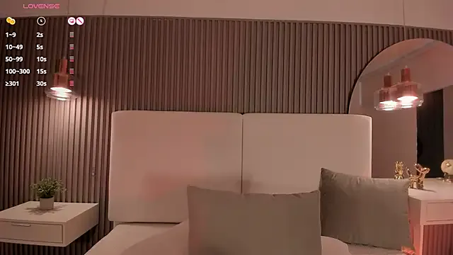 ThelmaJusto – webcam model profile photo Image 12