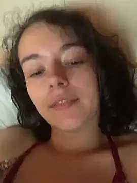 Runarunapi – webcam model profile photo Image 11