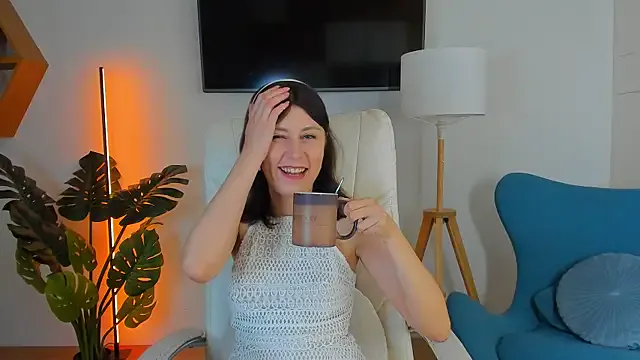 tinyangelxx live broadcast Image 2