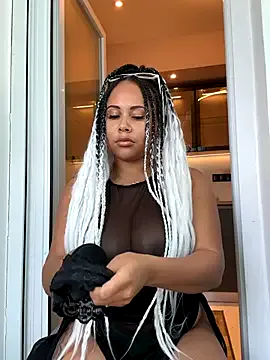 Runarunapi – webcam model profile photo Image 14