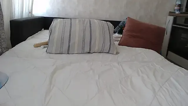 Runarunapi – webcam model profile photo Image 2