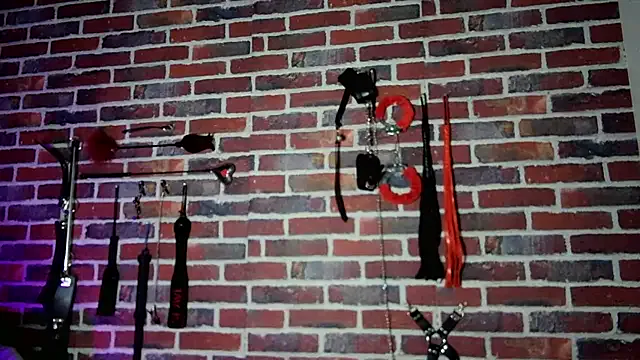 Heleneecesmecs2 – webcam model profile photo