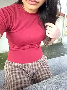 _Alice_1 – webcam model profile photo Image 10
