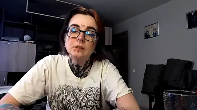 Runarunapi – webcam model profile photo Image 12