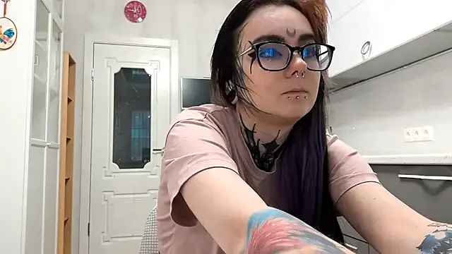 Runarunapi – webcam model profile photo Image 8