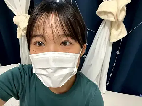 aly_golden_ – webcam model profile photo Image 5