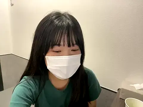 aly_golden_ – webcam model profile photo Image 6