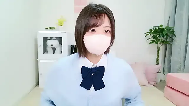 Yui-Ch – webcam model profile photo Image 2