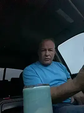 mon1_day – webcam model profile photo Image 4