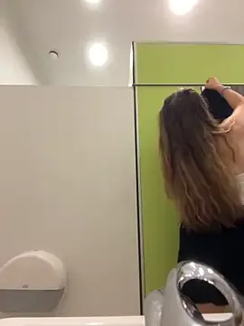 lil_eva live broadcast Image 19