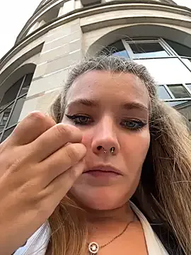 lil_eva live broadcast Image 6