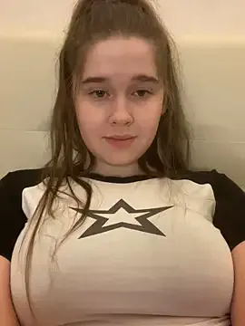 NataLive – webcam model profile photo Image 12