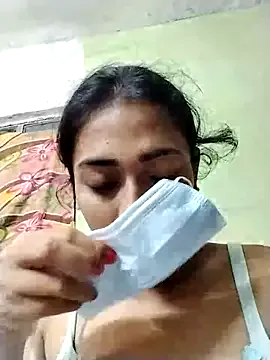 gracieparker – webcam model profile photo Image 2