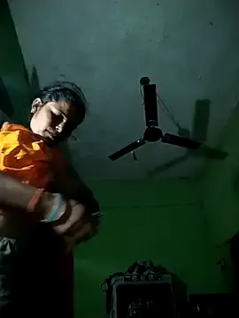 Runarunapi – webcam model profile photo Image 5