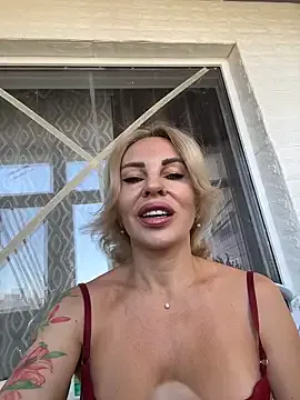 Runarunapi – webcam model profile photo Image 15