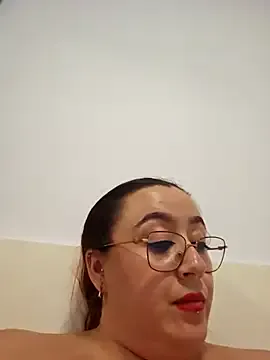 aonyan_7 – webcam model profile photo Image 2