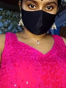 emyii – webcam model profile photo Image 9