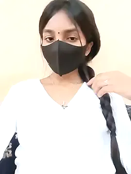 Minami_jjj – webcam model profile photo Image 9