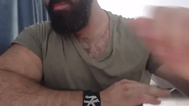 Runarunapi – webcam model profile photo Image 3