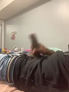 joel28665 – webcam model profile photo Image 2