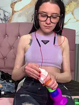 Lisaonthemoon – webcam model profile photo Image 6