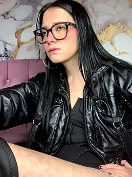 Lisaonthemoon – webcam model profile photo Image 7
