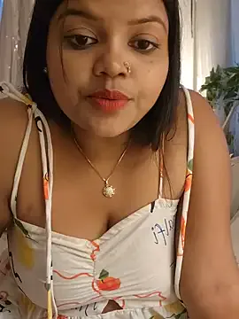 emyii – webcam model profile photo Image 9