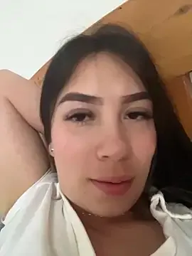 Runarunapi – webcam model profile photo Image 13