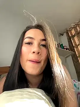 Runarunapi – webcam model profile photo Image 17