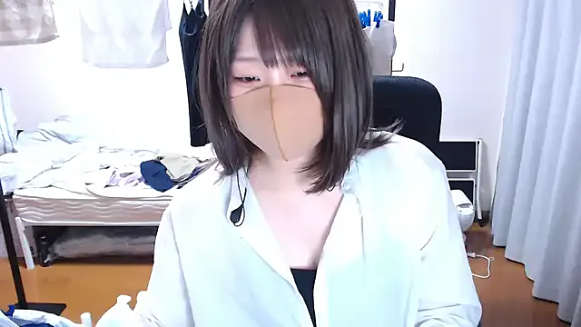 Yui-Ch – webcam model profile photo Image 11