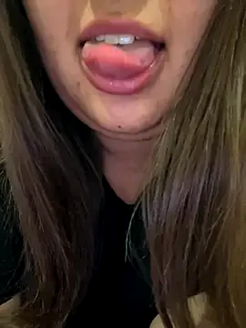mollyflwers – webcam model profile photo Image 15