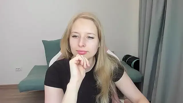 _meganmeow_ – webcam model profile photo Image 5