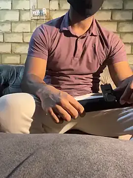 nyakotan – webcam model profile photo Image 15