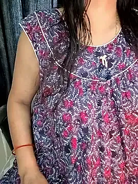 Runarunapi – webcam model profile photo Image 13