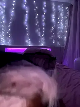 mon1_day – webcam model profile photo Image 7