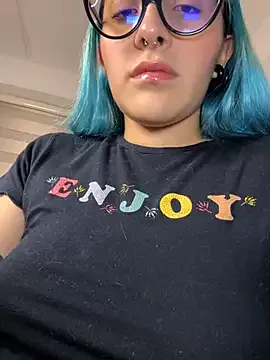 SUZU_1201 live broadcast Image 3