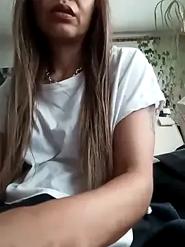 aonyan_7 – webcam model profile photo Image 4