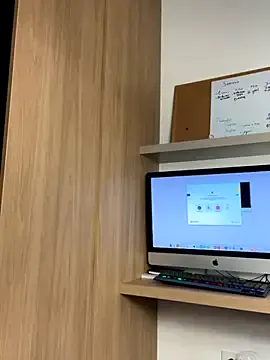 mia_dynasty – webcam model profile photo Image 16