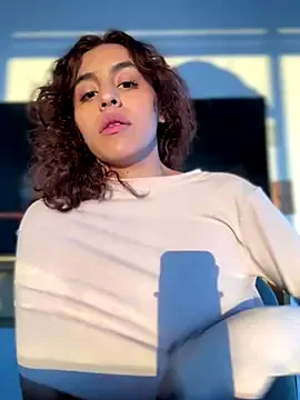 mia_dynasty – webcam model profile photo Image 6