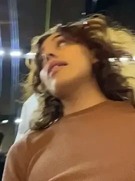 mia_dynasty – webcam model profile photo Image 9